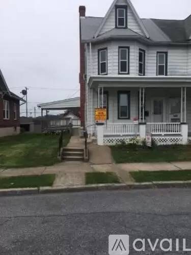Main picture of 504 Franklin St
