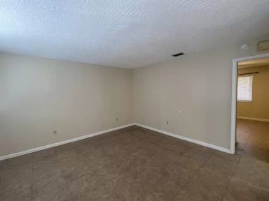 Main picture of College Park Condominiums