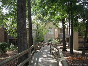 Main picture of 6000 Gray Gate Ln