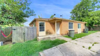 Main picture of 1600 Elizabeth Cir