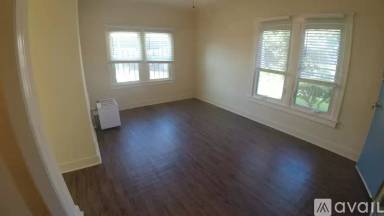 Main picture of 563 N Heliotrope Dr