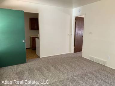 Main picture of 950 W Moreno Ave