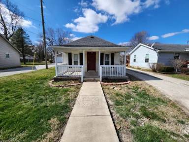 Main picture of 233 S Lincoln St