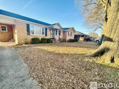 Main picture of 719 N 30th Ave