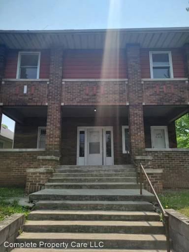 Main picture of 205 E Willard St