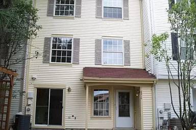 Main picture of 6916 Mayfair Ter