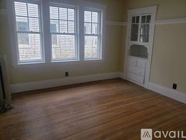 Main picture of 27 Boston Ave