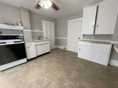 Main picture of 527 13th St