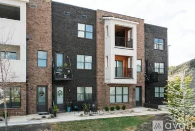 Main picture of 732 Inspiration Blvd