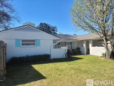 Main picture of 4064 Mimosa St