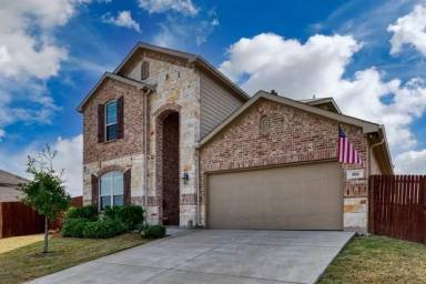 Main picture of 382 Coral Vine Ln