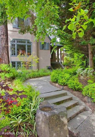 Main picture of 2465 E Lake Washington Blvd