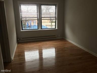 Main picture of 1050 W George St