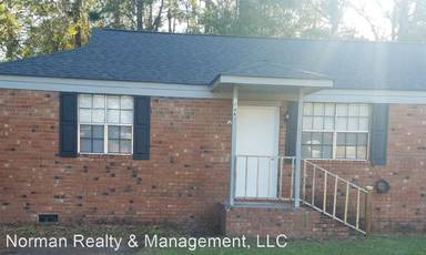 Main picture of 976 Live Oak Dr