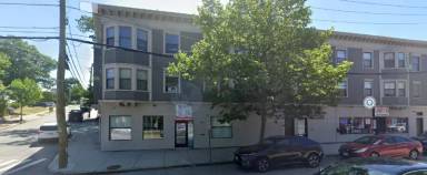 Main picture of 1 Pleasant St