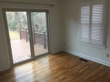 Main picture of 1107 W James St