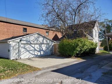 Main picture of 423 N West St