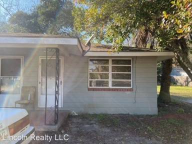 Main picture of 2226A Greenlee St