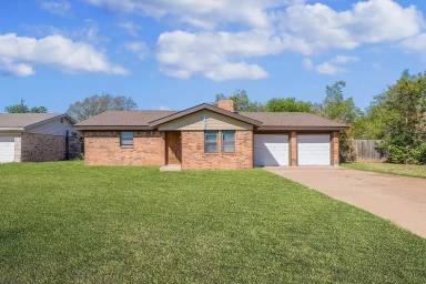 Main picture of 2406 Rountree Dr