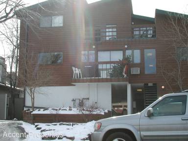 Main picture of 600 Arapahoe Ave