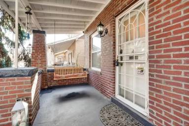 Main picture of 3345 N Race St