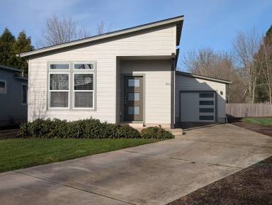 Main picture of 1024 Hatton Ave