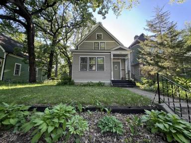Main picture of 148 Cecil St SE