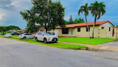 Main picture of 5925 SW 108th Pl