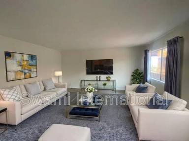 Main picture of 845 W Beach Ave