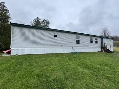 Main picture of 411 Monroe Rd