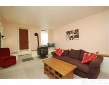 Main picture of 28 Symphony Rd