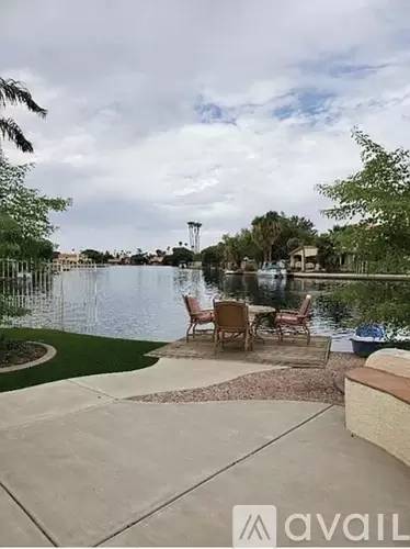 Main picture of 10938 W Poinsettia Dr
