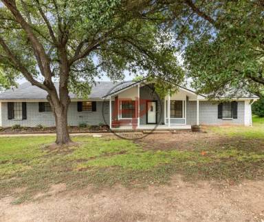 Main picture of 521 Jancy St
