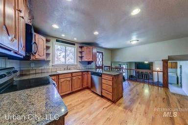 Main picture of 7224 W Colt Dr
