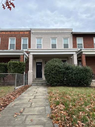 Main picture of 719 Irving St NW