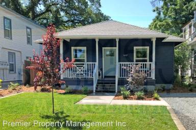 Main picture of 1481 Montgomery St
