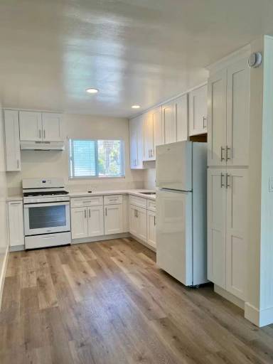 Main picture of 4323 Mission Bay Dr