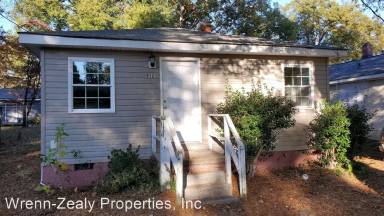 Main picture of 912 Hall St