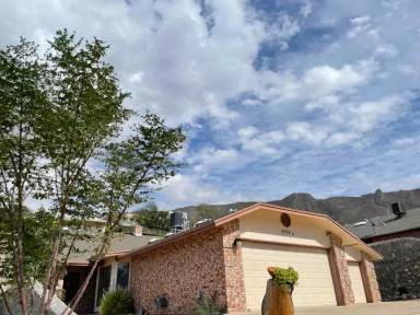 Main picture of 5757 Lawndale Dr