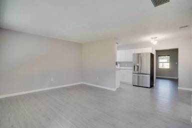 Main picture of 625 Slote Dr
