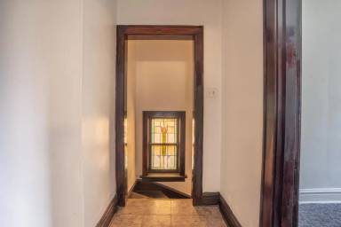 Main picture of 4641 Penrose St