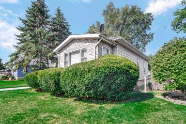 Main picture of 17820 Oakwood Ave
