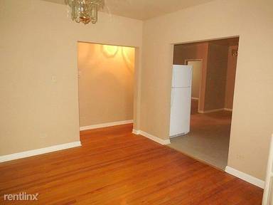 Main picture of 1463 E 68th St