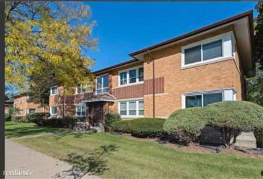 Main picture of 1345 S Mannheim Rd