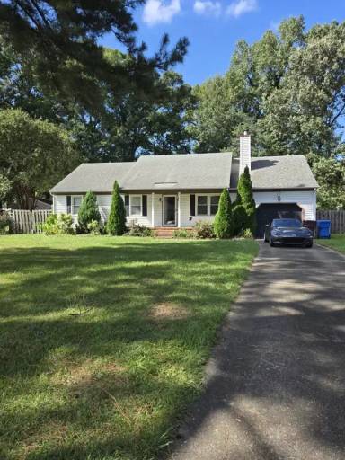 Main picture of 622 Wooddale Ct