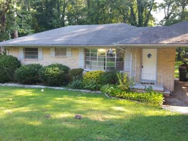 Main picture of 2749 Cherry Laurel Ln SW