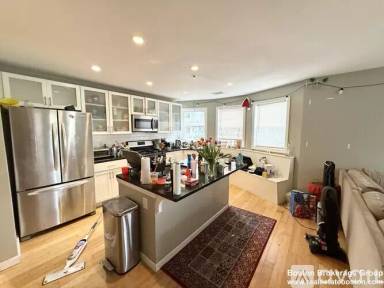 Main picture of 110 Chester St