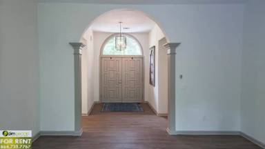 Main picture of 201 Pebble Creek Way