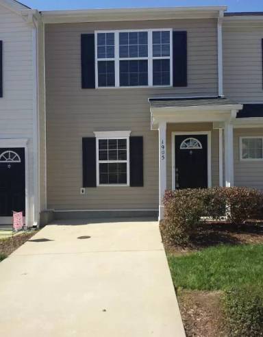 Main picture of 1905 Serenade Cir