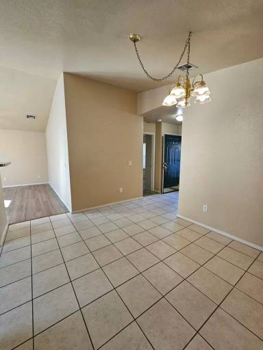Main picture of 512 Poppy Ln